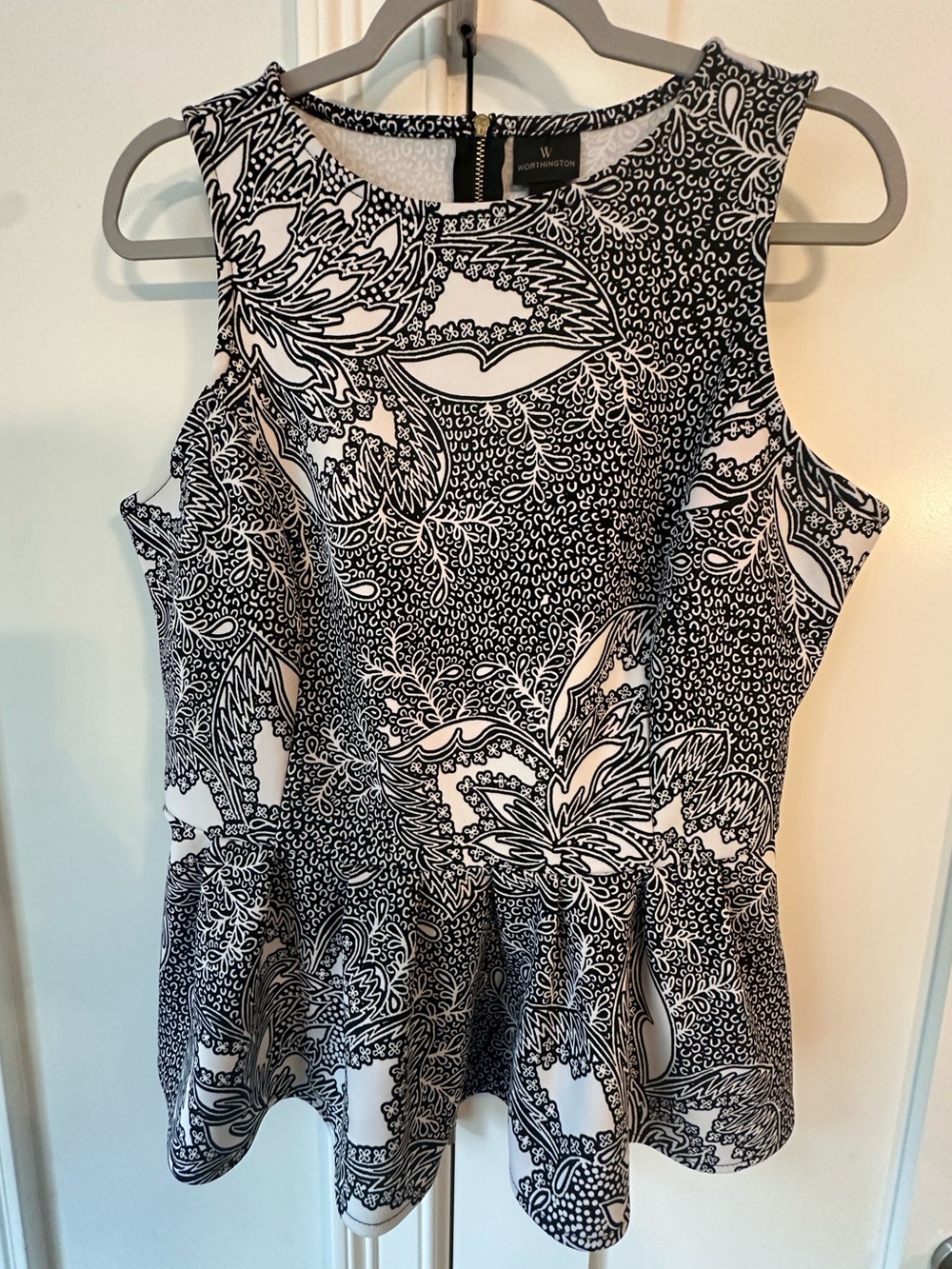 Worthington Black & White Floral-Paisley Peplum Tank